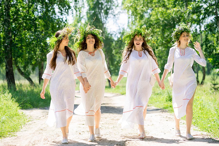 Slavic girls in Izmir