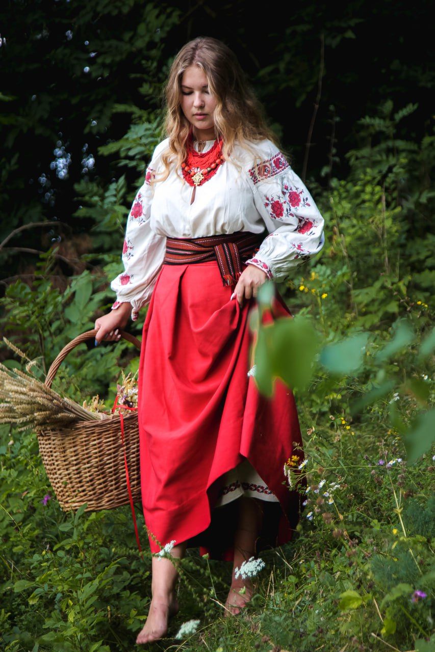 Slavic girls in Izmir