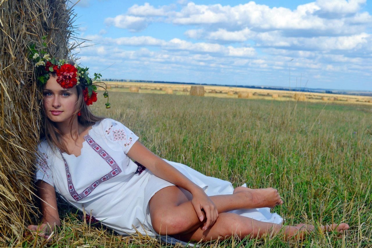 Slavic girls in Izmir