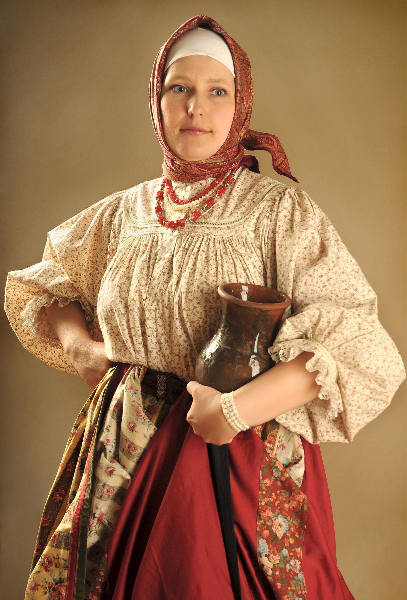 Girls in Slavic costumes in Izmir